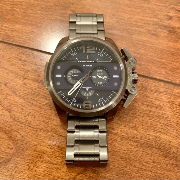 Diesel DZ4398 Men’s Ironside Watch - Picture 2 of 4